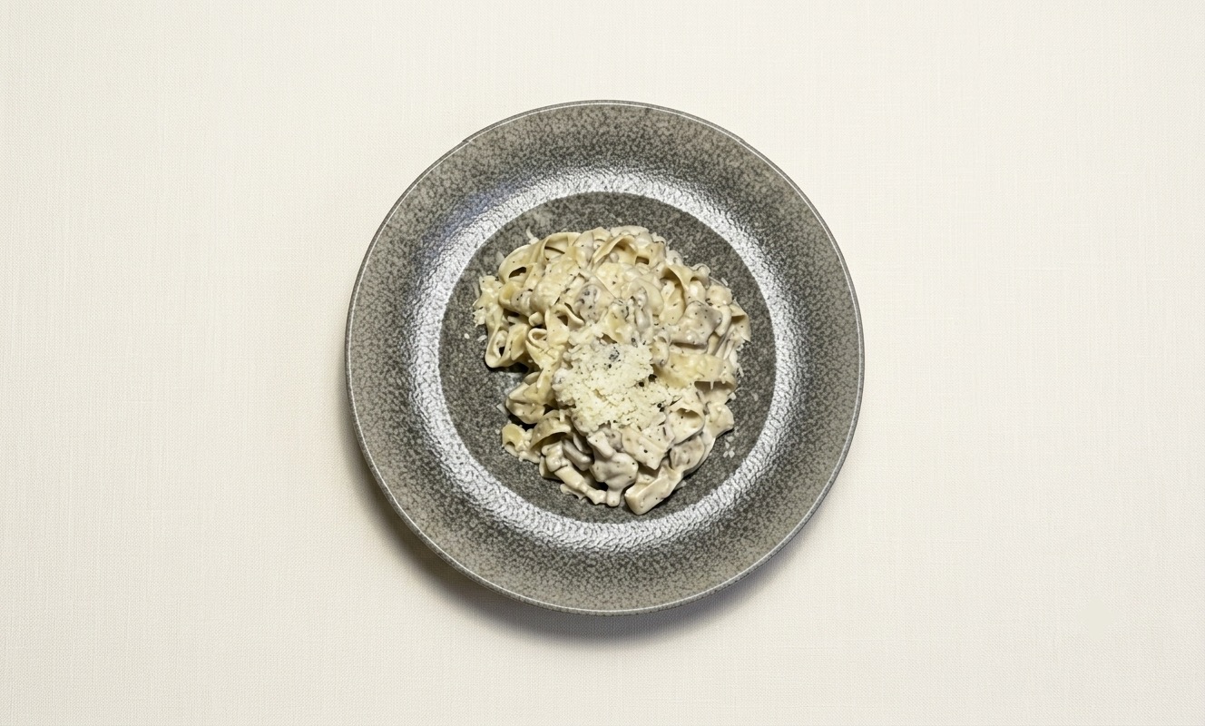 FETTUCCİNE ALFREDO TAVUK&MANTAR